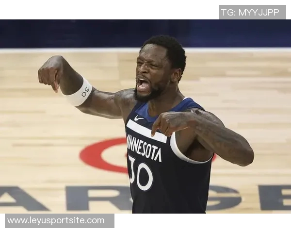 兰德尔半场表现出色9投6中助力球队三分球命中率高达667